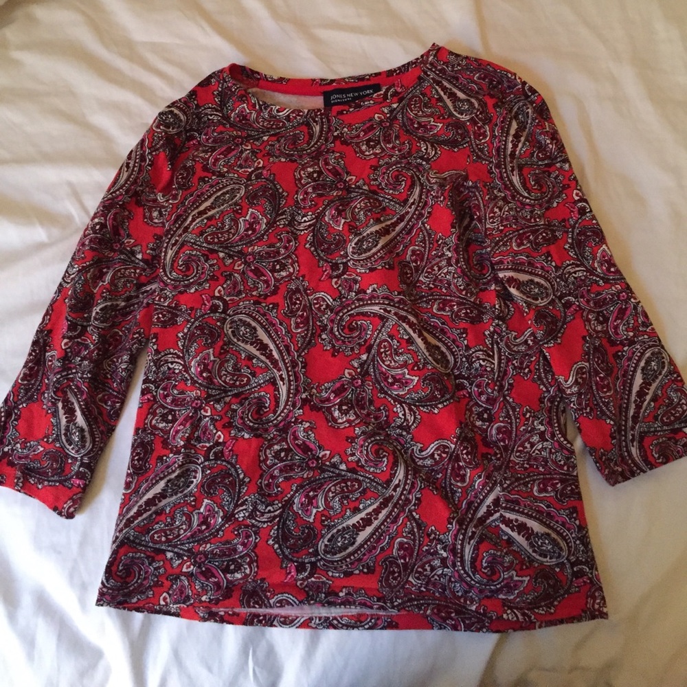 3/4 sleeve shirt